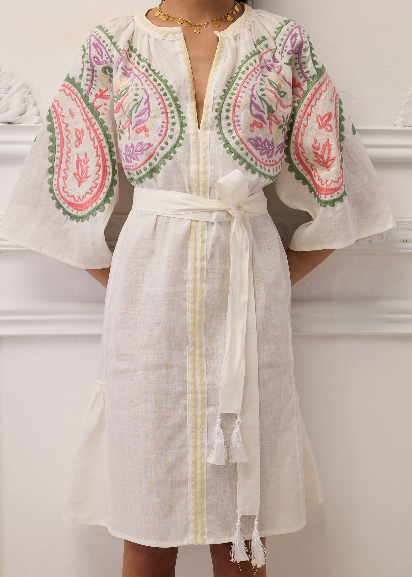 ARETI SHORT Kleid WHITE